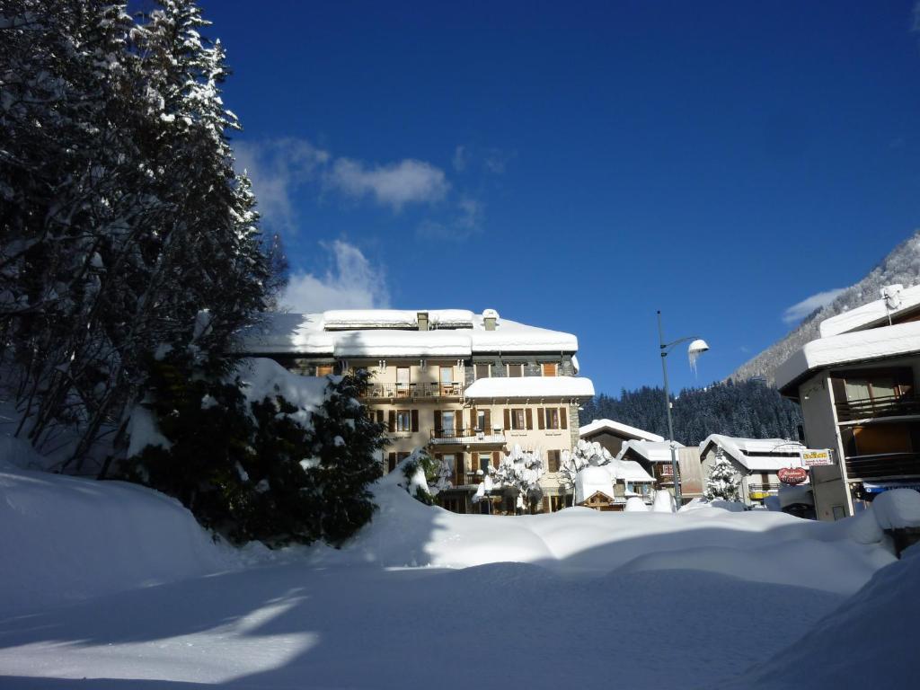 Hotel De La Couronne Chamonix Exteriér fotografie